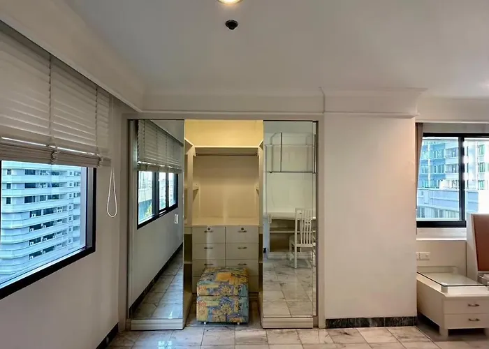 Walk Easy Apartment